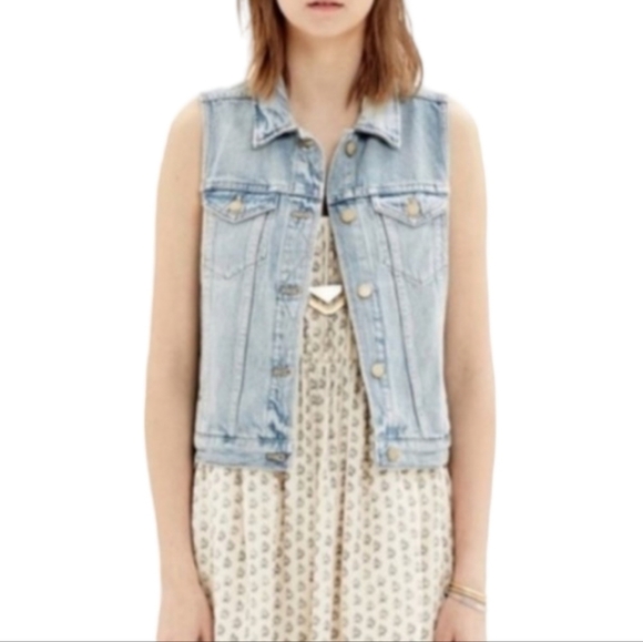 MADEWELL light wash jean denim vest - Picture 2 of 9